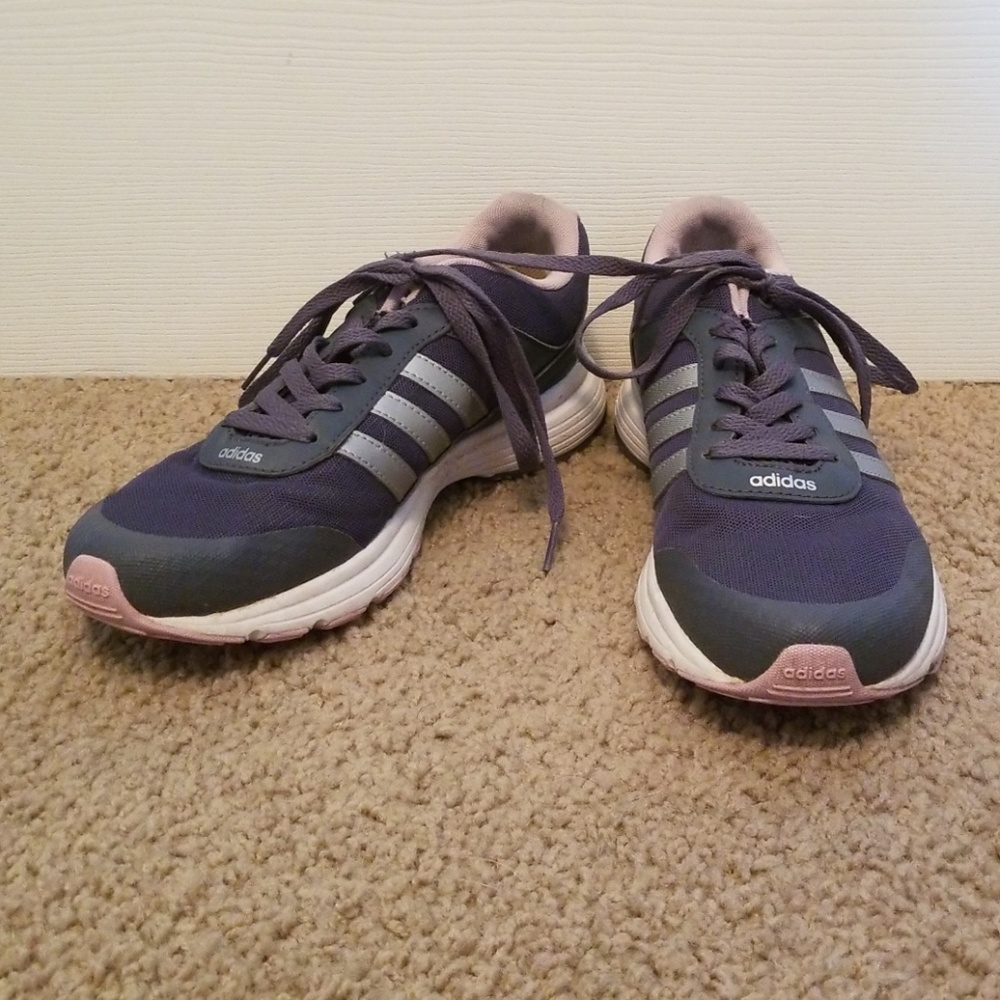 💥💥flash sale💥💥 Adidas tennis shoes